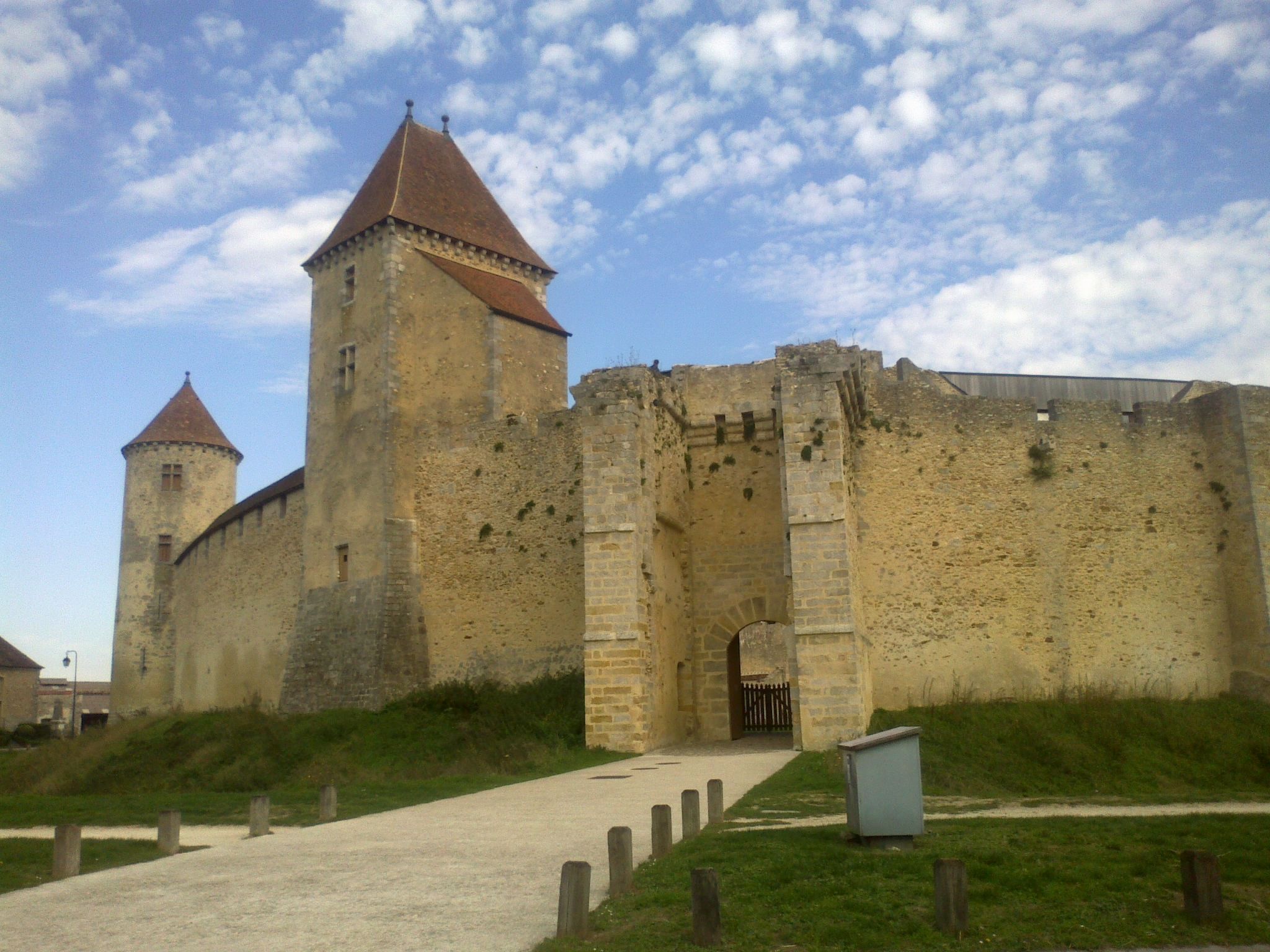 2197 Promenade a Blandy les Tours suite et fin